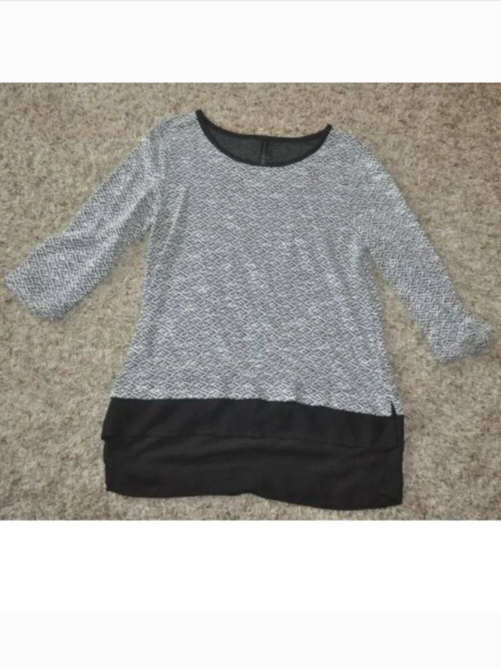 Massini Shirt Womens M Black White 3/4 Long Sleeve Scoop Neck Sheer Hem Top